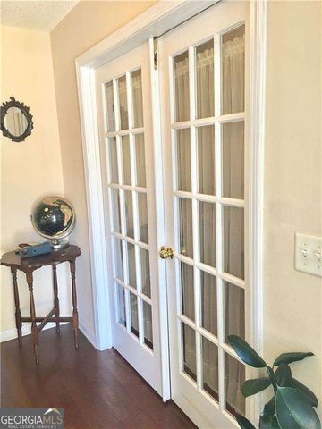 1634 CHARLESTON Walk SE, Atlanta, GA 30316