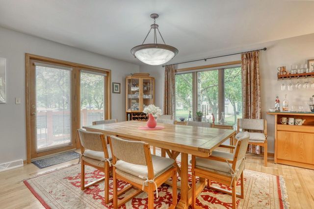 10929 W Hope AVENUE, Wauwatosa, WI 53222