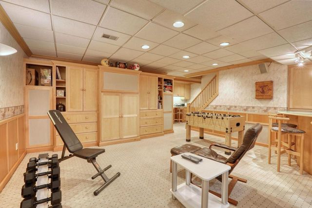 10929 W Hope AVENUE, Wauwatosa, WI 53222
