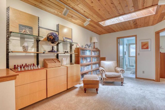 10929 W Hope AVENUE, Wauwatosa, WI 53222