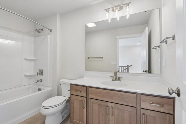 9901 Migratory LANE, Mequon, WI 53097