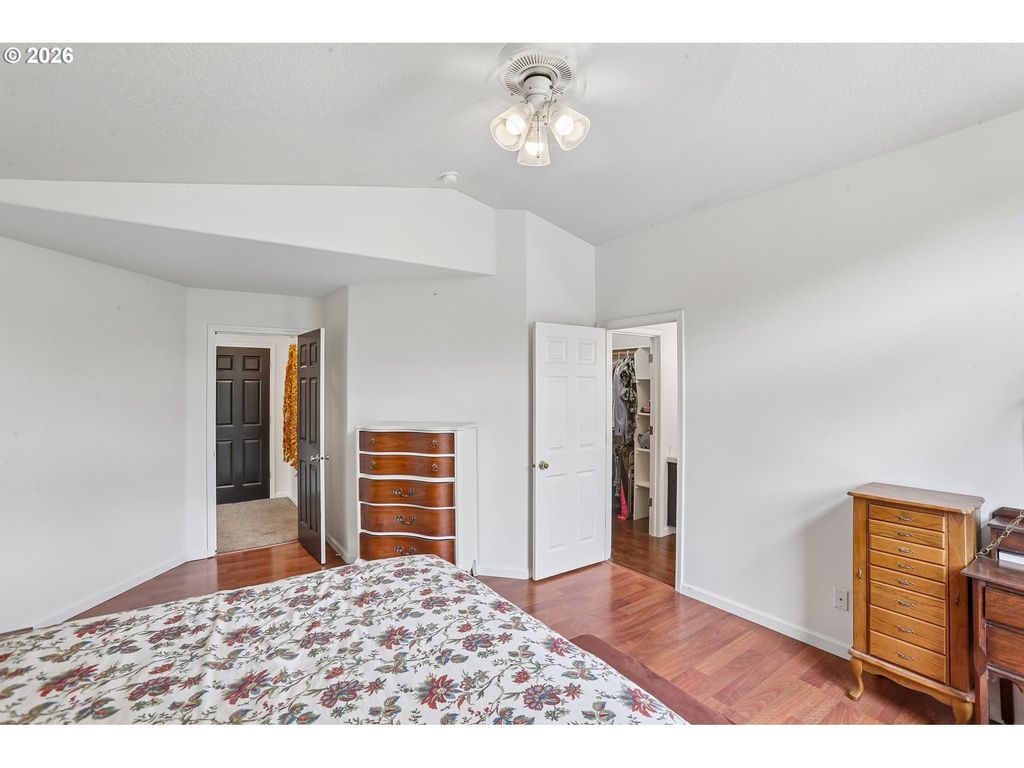 Image 20 of property listing at 800 JOEL PALMER Way, Dayton, OR 97114