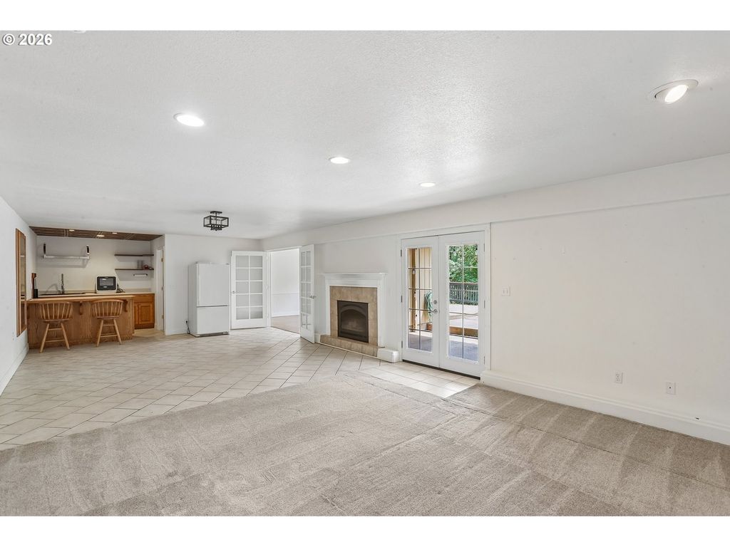 Image 27 of property listing at 800 JOEL PALMER Way, Dayton, OR 97114