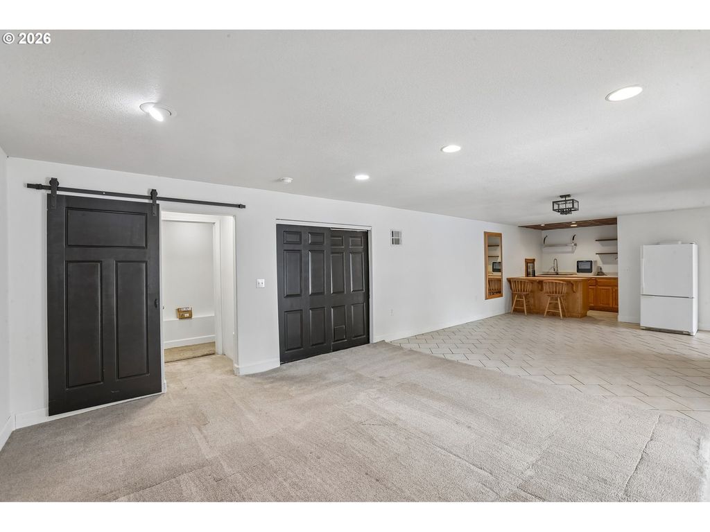Image 29 of property listing at 800 JOEL PALMER Way, Dayton, OR 97114