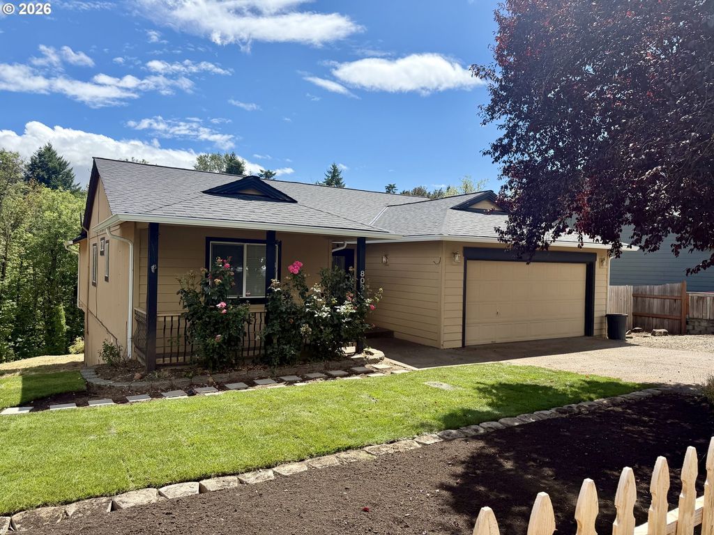 Image 3 of property listing at 800 JOEL PALMER Way, Dayton, OR 97114