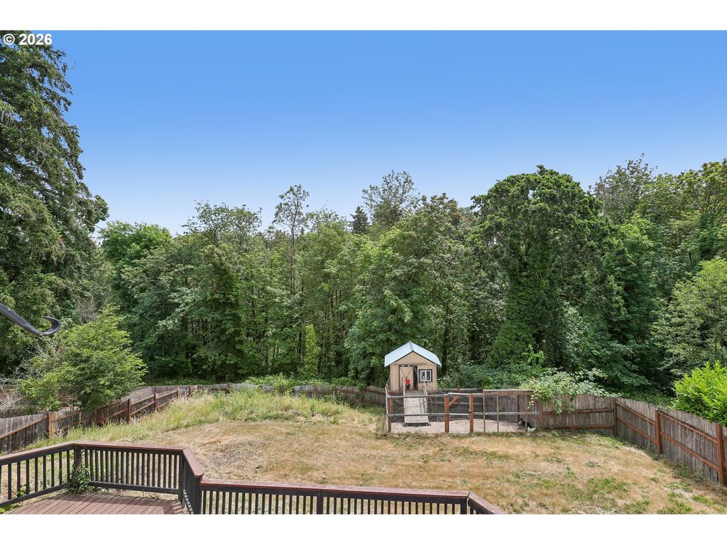 Image 41 of property listing at 800 JOEL PALMER Way, Dayton, OR 97114