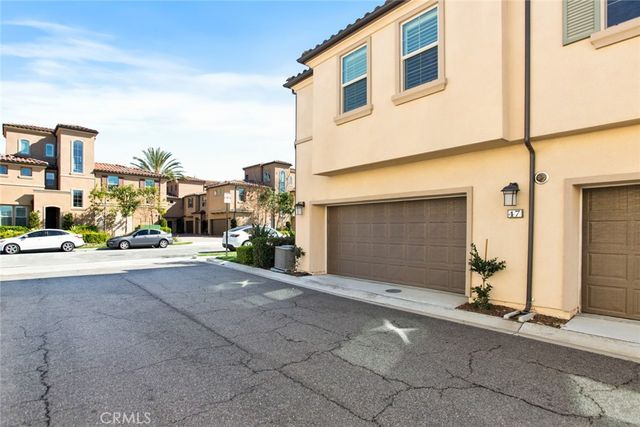 47 Finch, Lake Forest, CA 92630