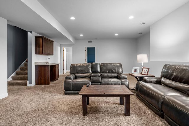 14180 Adelaide Avenue, Rosemount, MN 55068