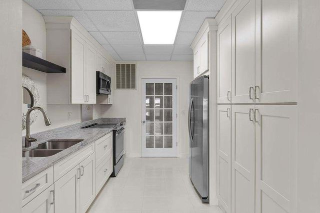 263 Old Hardy Farm Road, Jackson, GA 30233