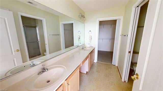 110 Villa DR, Poquoson, VA 23662