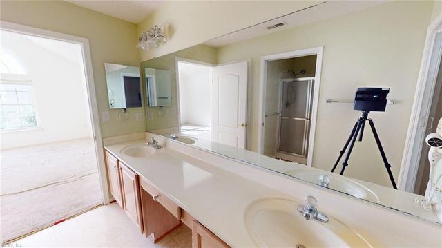 110 Villa DR, Poquoson, VA 23662