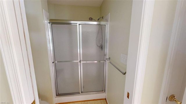 110 Villa DR, Poquoson, VA 23662