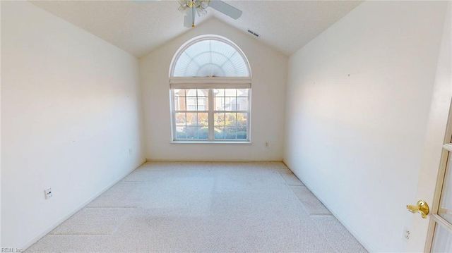 110 Villa DR, Poquoson, VA 23662