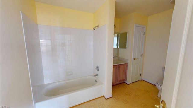 110 Villa DR, Poquoson, VA 23662