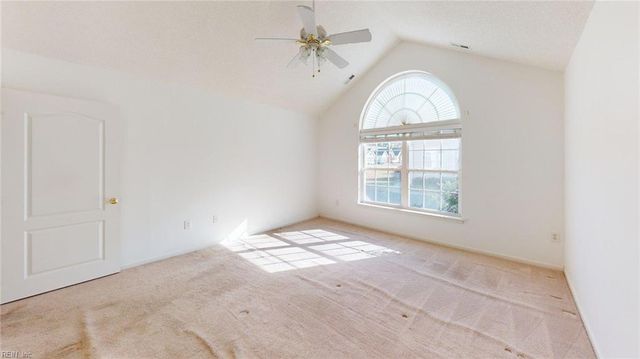 110 Villa DR, Poquoson, VA 23662