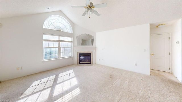 110 Villa DR, Poquoson, VA 23662