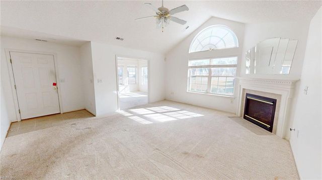 110 Villa DR, Poquoson, VA 23662