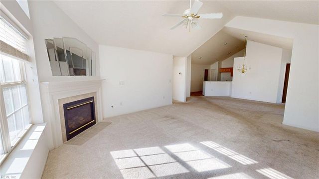 110 Villa DR, Poquoson, VA 23662