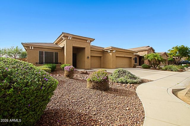 2011 W SPUR Drive, Phoenix, AZ 85085