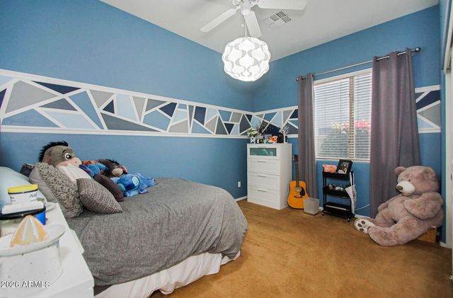 2011 W SPUR Drive, Phoenix, AZ 85085