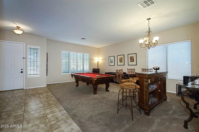 2011 W SPUR Drive, Phoenix, AZ 85085