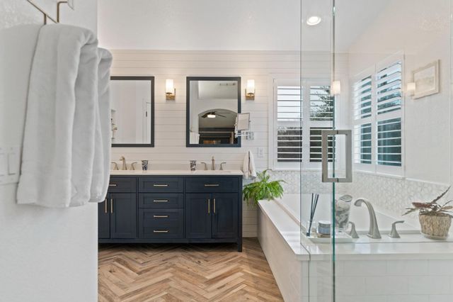 683 Fifteen Mile Dr, Roseville, CA 95678