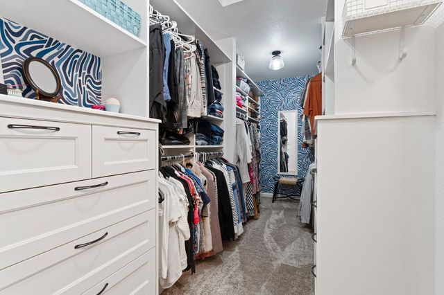 683 Fifteen Mile Dr, Roseville, CA 95678