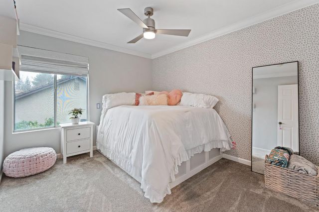 683 Fifteen Mile Dr, Roseville, CA 95678