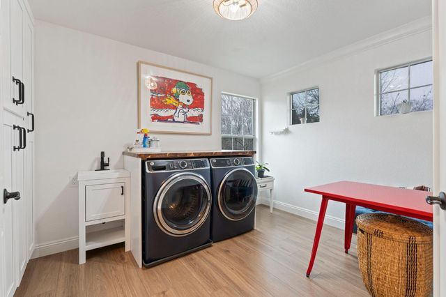 683 Fifteen Mile Dr, Roseville, CA 95678