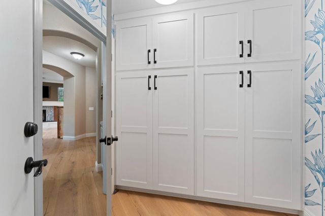 683 Fifteen Mile Dr, Roseville, CA 95678