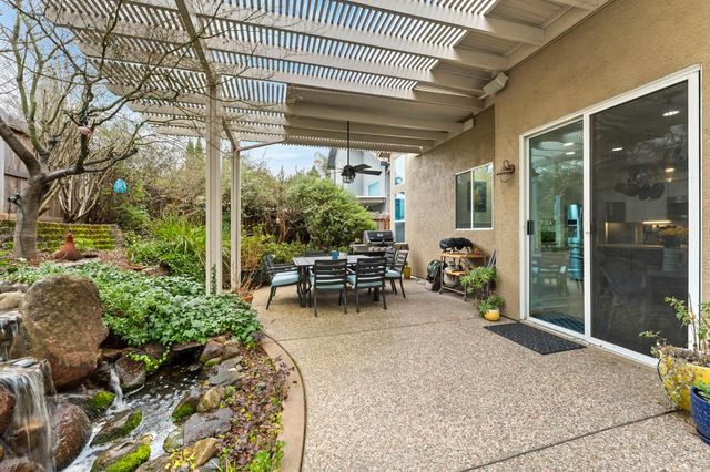 683 Fifteen Mile Dr, Roseville, CA 95678