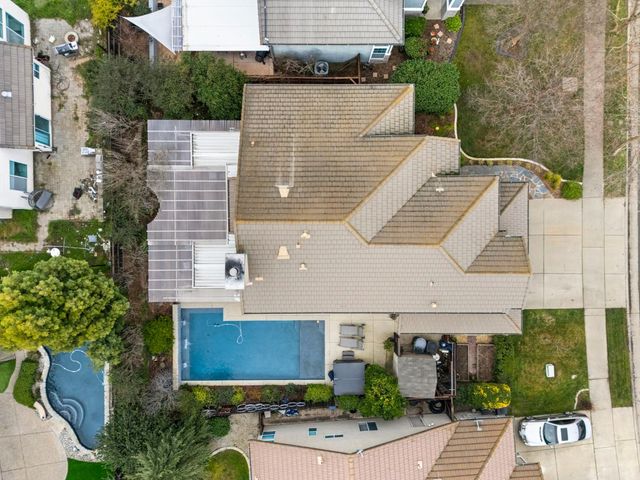 683 Fifteen Mile Dr, Roseville, CA 95678