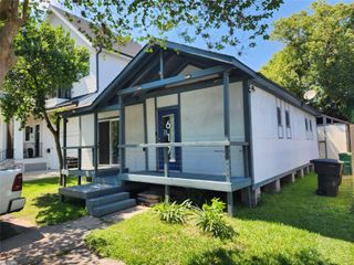 617 E 12th 1/2 Street, Houston, TX 77008