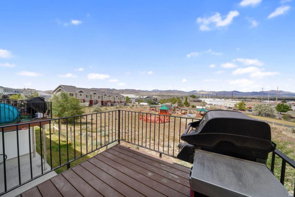 Image 21 of property listing at 15018 S GALLANT DR, Bluffdale, UT 84065