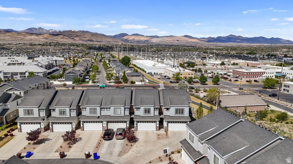 Image 29 of property listing at 15018 S GALLANT DR, Bluffdale, UT 84065
