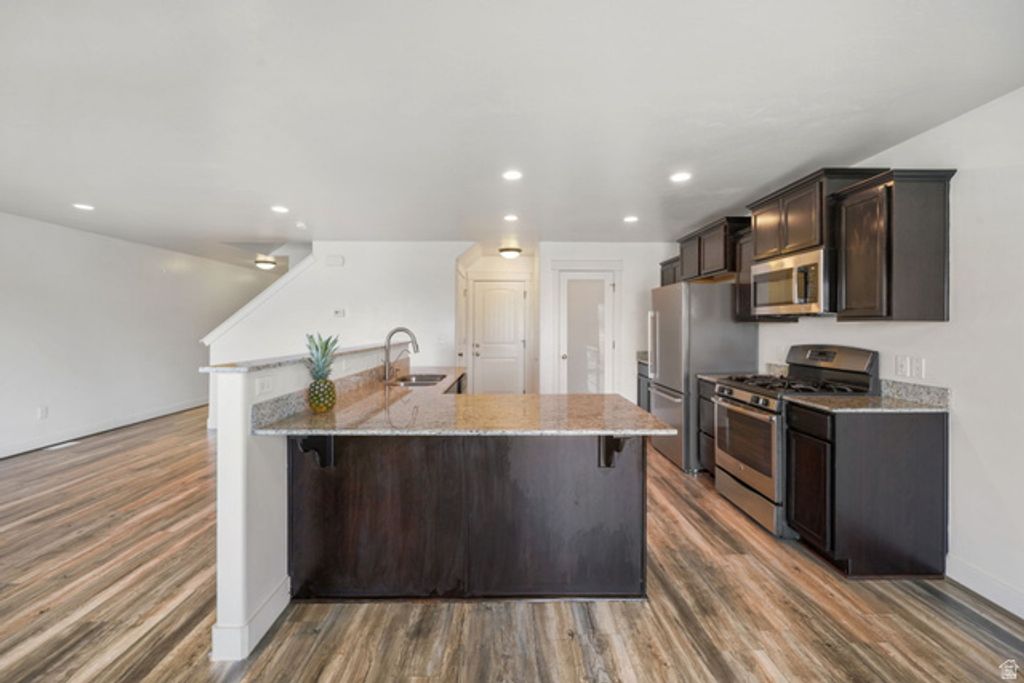Image 4 of property listing at 15018 S GALLANT DR, Bluffdale, UT 84065