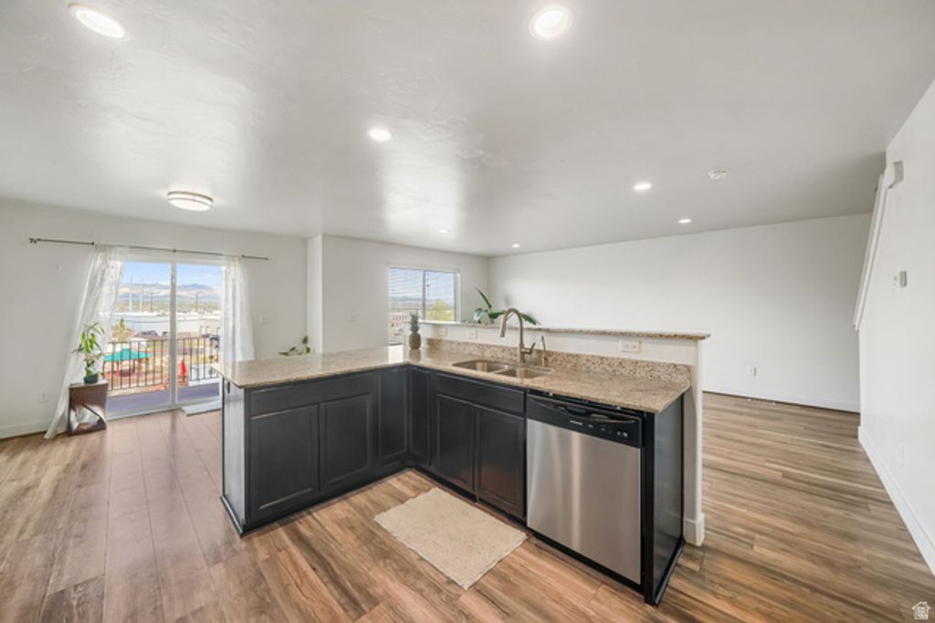 Image 6 of property listing at 15018 S GALLANT DR, Bluffdale, UT 84065