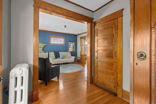 1200 Laurel Avenue, Saint Paul, MN 55104