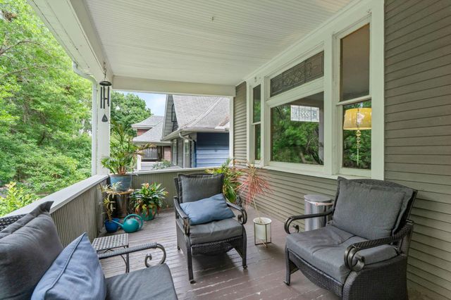 1200 Laurel Avenue, Saint Paul, MN 55104