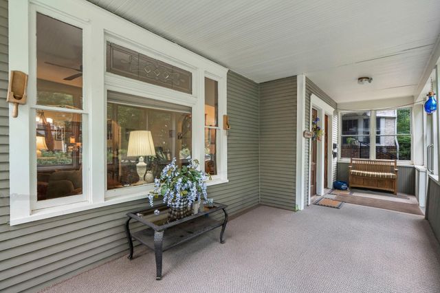 1200 Laurel Avenue, Saint Paul, MN 55104