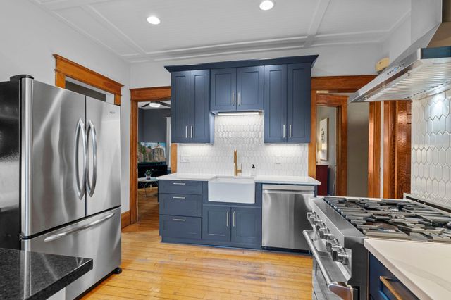 1200 Laurel Avenue, Saint Paul, MN 55104