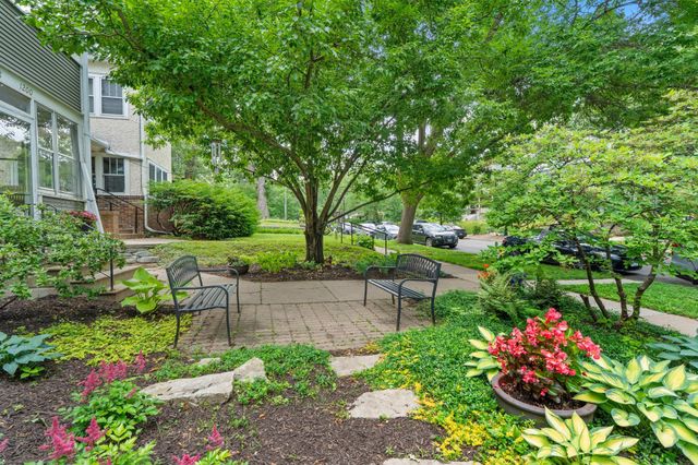 1200 Laurel Avenue, Saint Paul, MN 55104