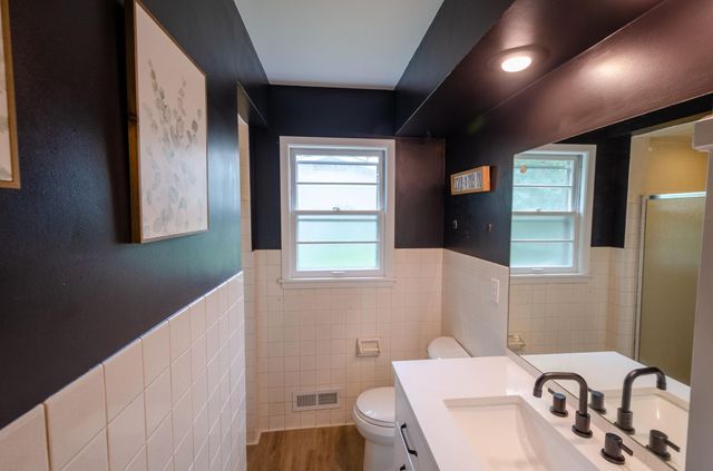828 Cypress Street S, Cambridge, MN 55008