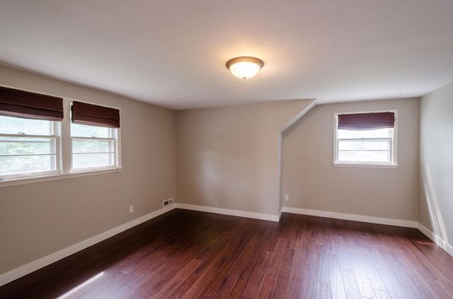 828 Cypress Street S, Cambridge, MN 55008
