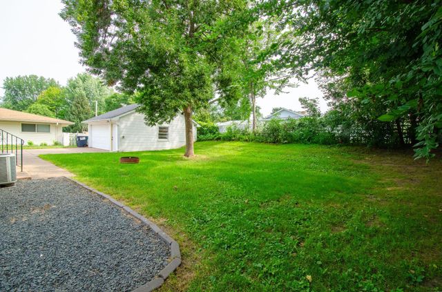 828 Cypress Street S, Cambridge, MN 55008