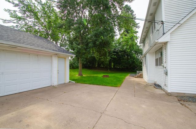 828 Cypress Street S, Cambridge, MN 55008
