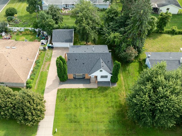 828 Cypress Street S, Cambridge, MN 55008
