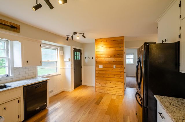 828 Cypress Street S, Cambridge, MN 55008