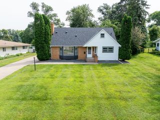 828 Cypress Street S, Cambridge, MN 55008