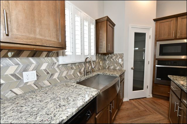 6933 Copper Town Drive, El Paso, TX 79934
